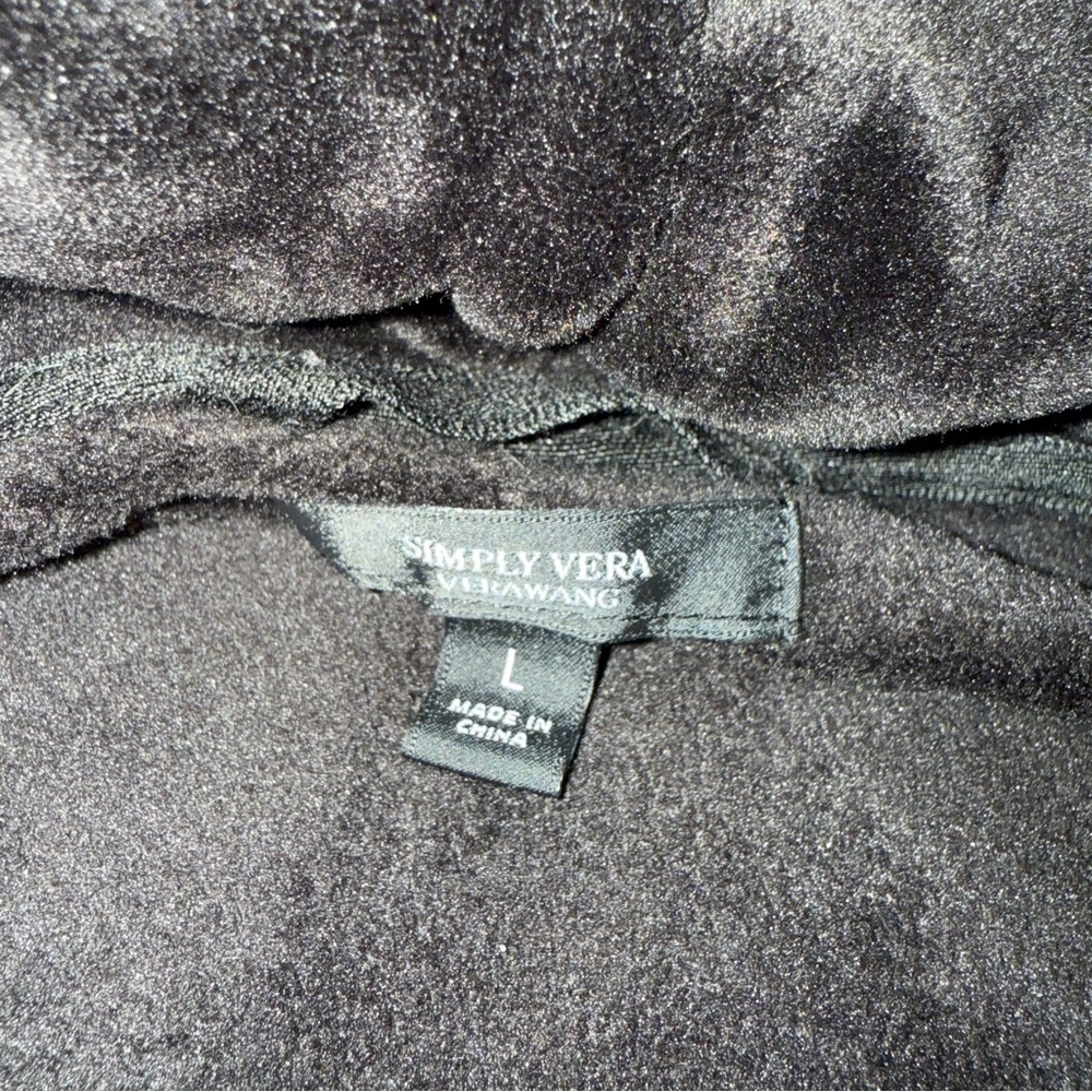 Simply Vera Black Robe - Picture 3 of 5